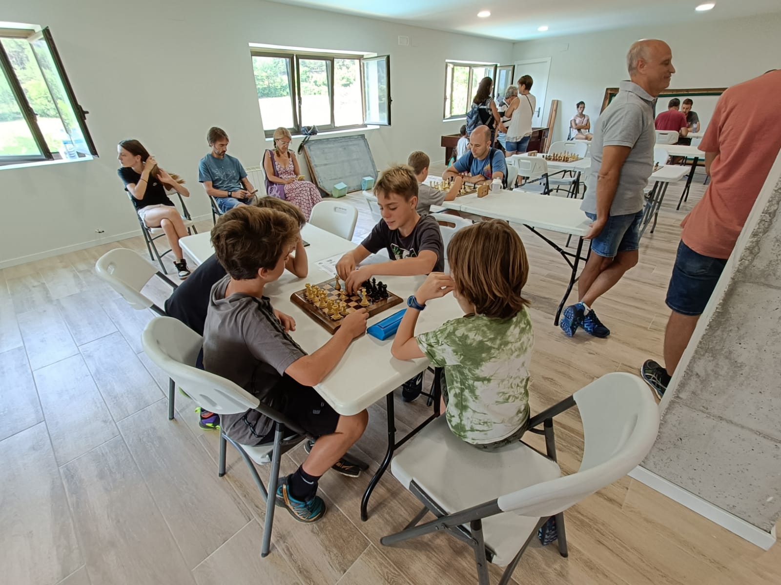 Lord Escacs nens jugant